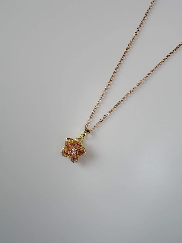 Spinning Blossom Necklace