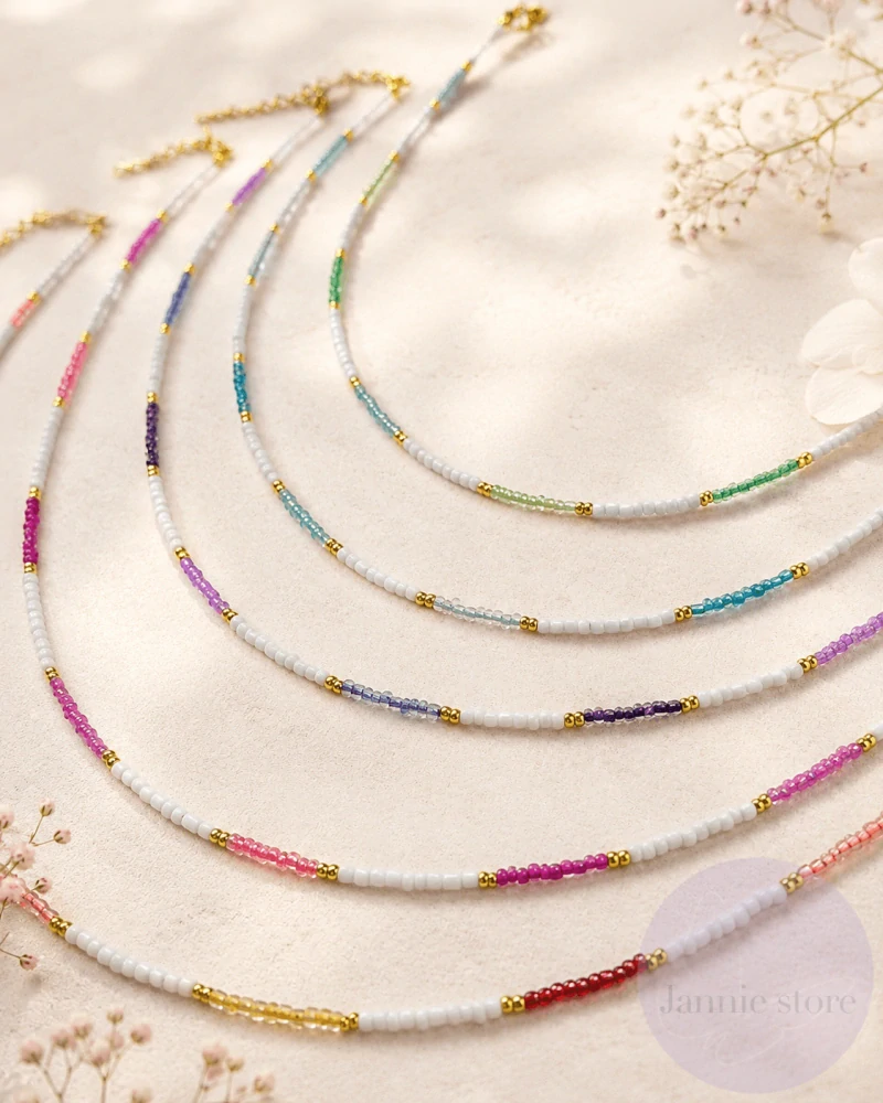 Triple color necklace