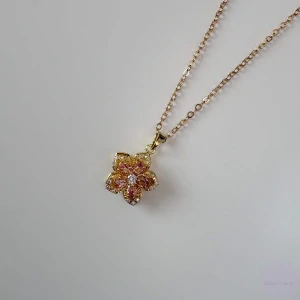 Spinning Blossom Necklace