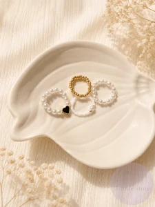Old money rings
