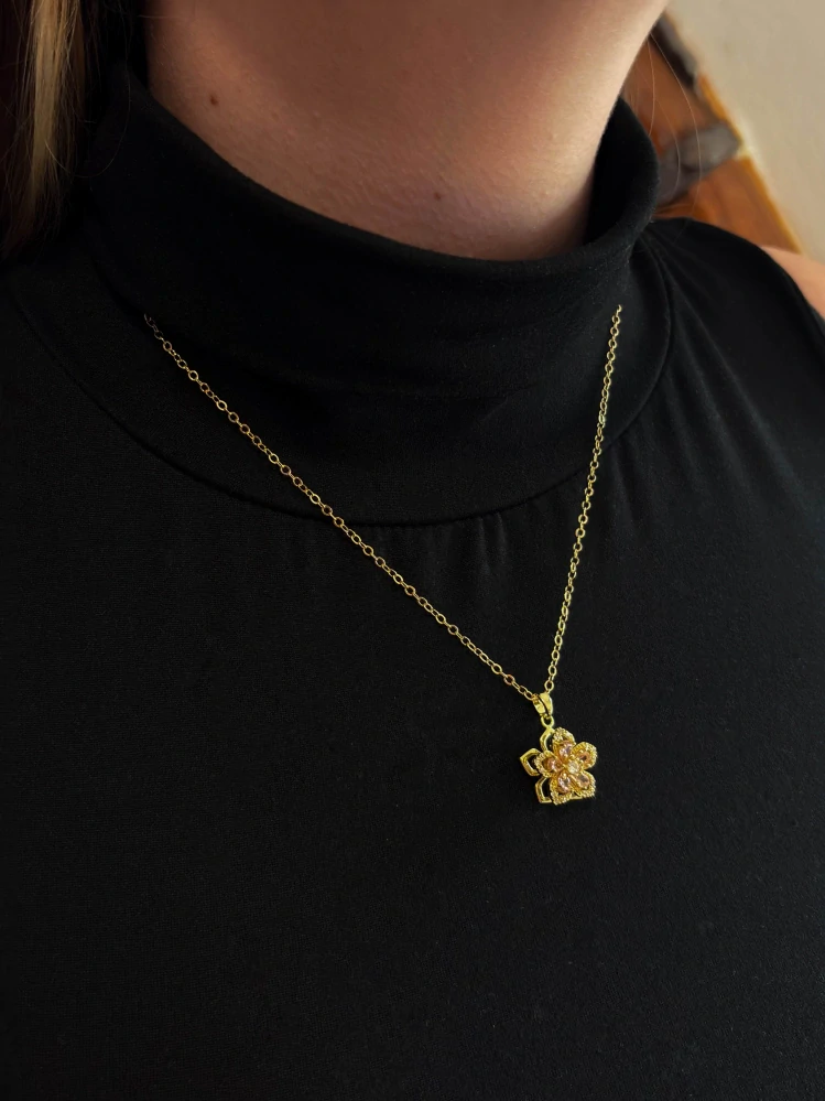 Spinning Blossom Necklace
