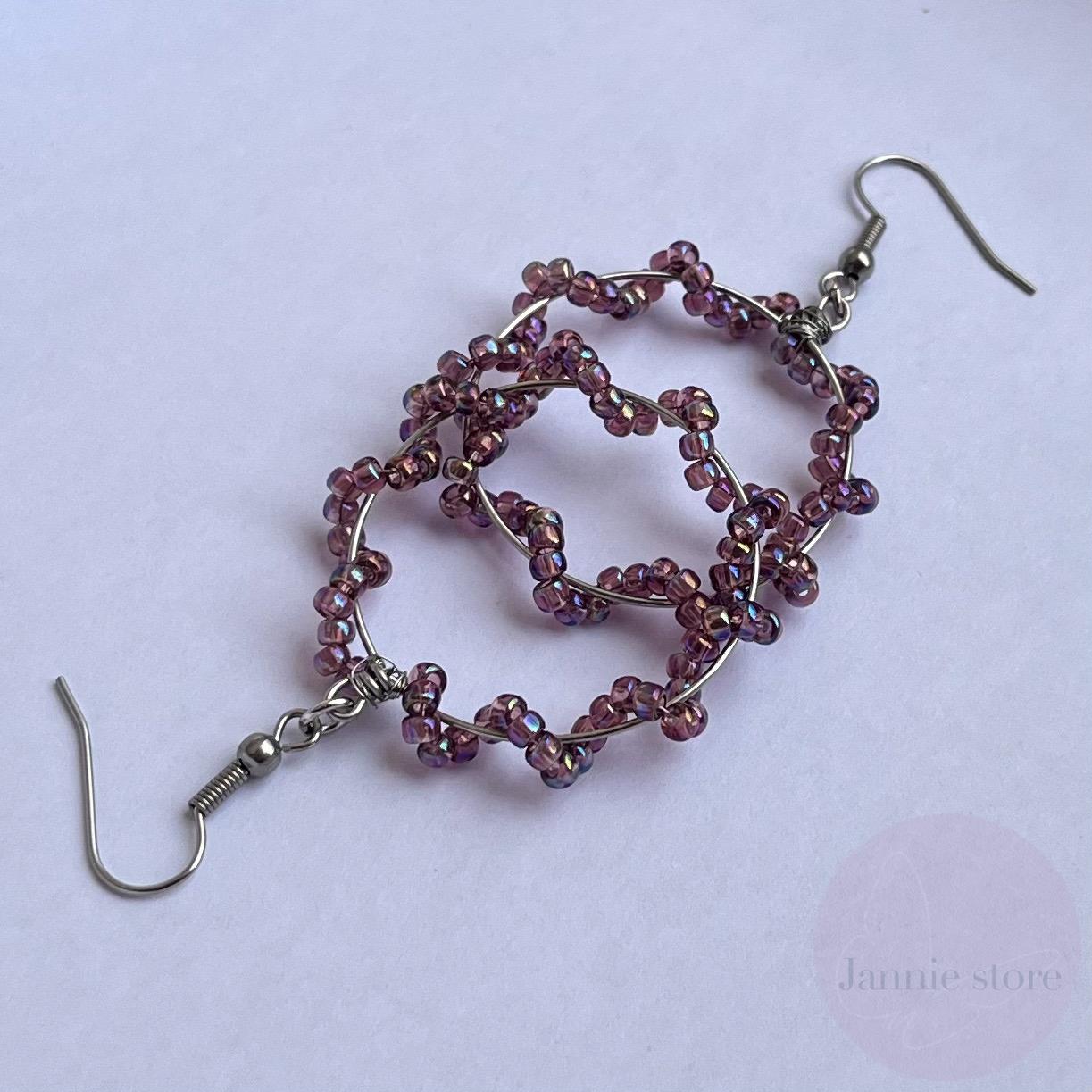 Wavy rings
