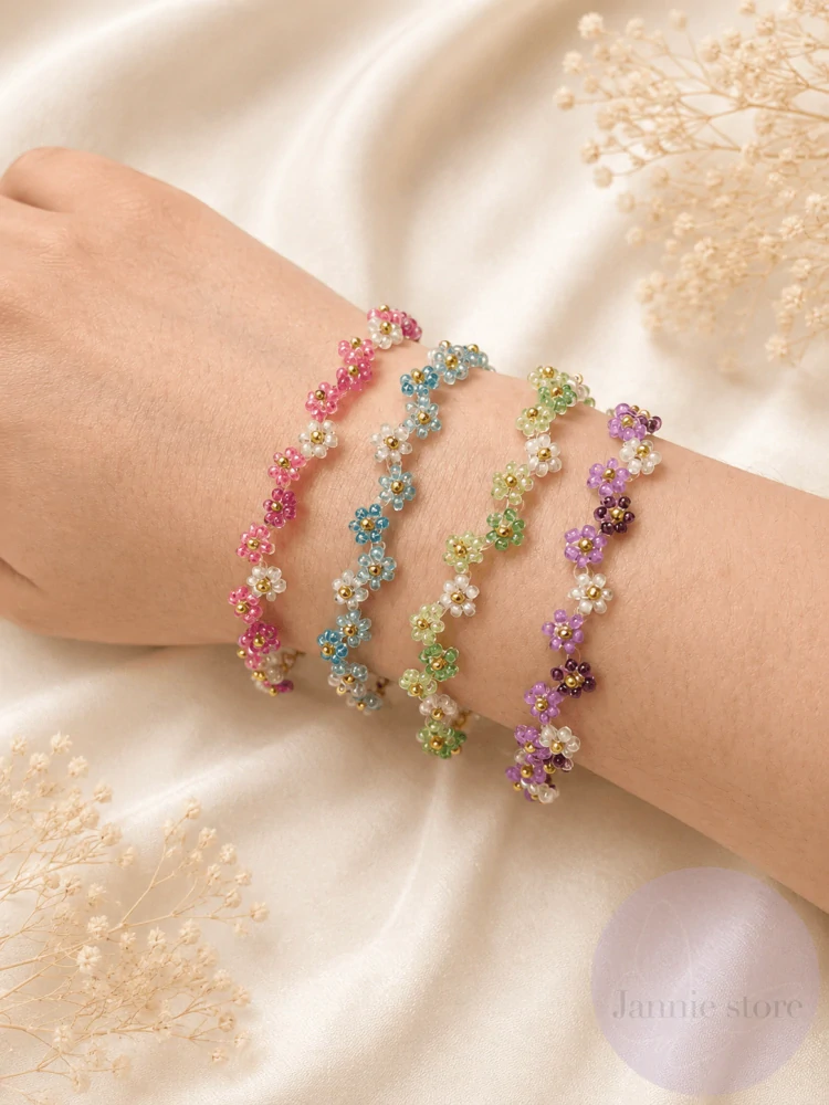Ombré flower bracelet