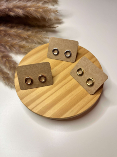 Minimalistic Rings