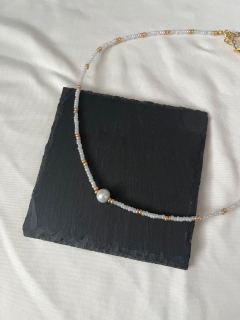 Pearl In Middle Necklace