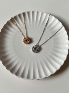Four-leaf Clover w Big Zircon