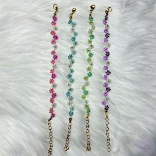 Ombré flower bracelet